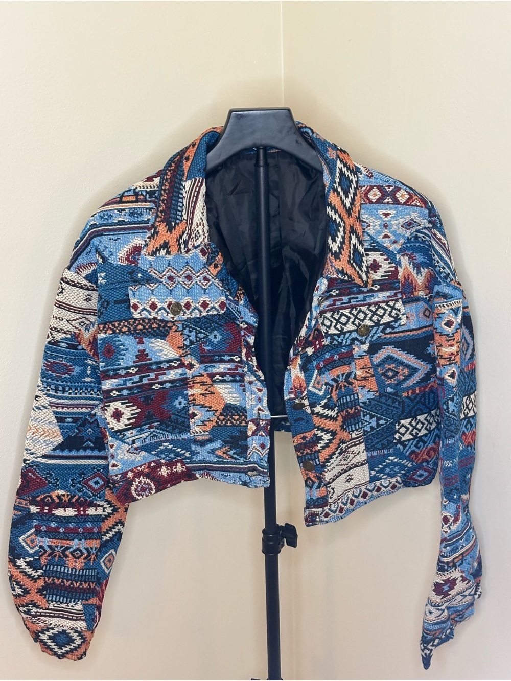 Cropped Aztec Print Jacket - Multi-Color - Picture 3 of 5
